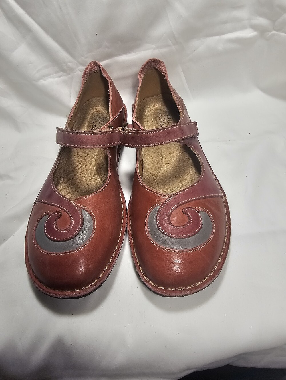 Spring Step Cosmic Shoes - Picture 2 of 6